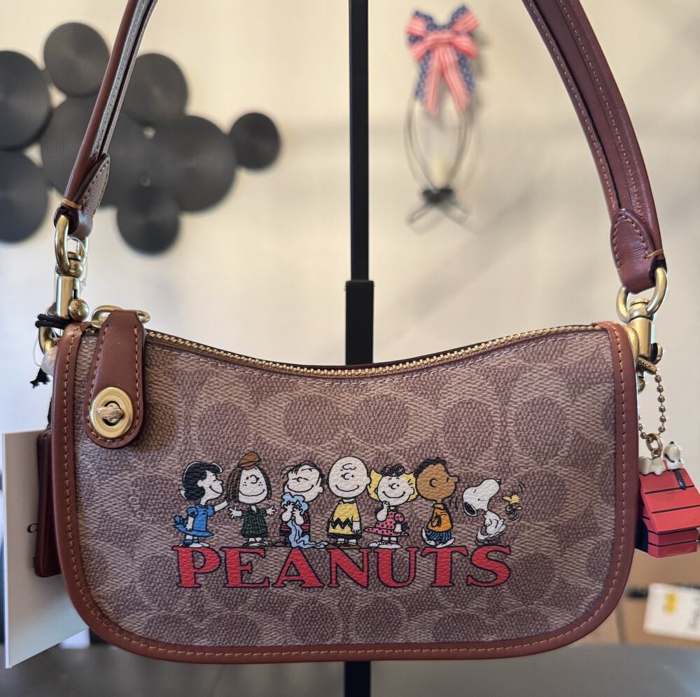 NWT Coach X Peanuts Swinger 20 Shoulder Bag With Dust Bag